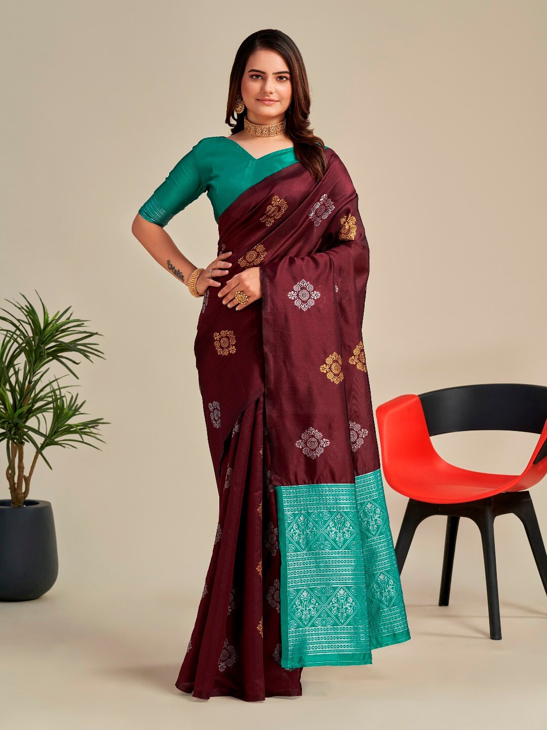 

AVANTIKA FASHION Woven Design Zari Detailed Pure Silk Banarasi Saree, Maroon