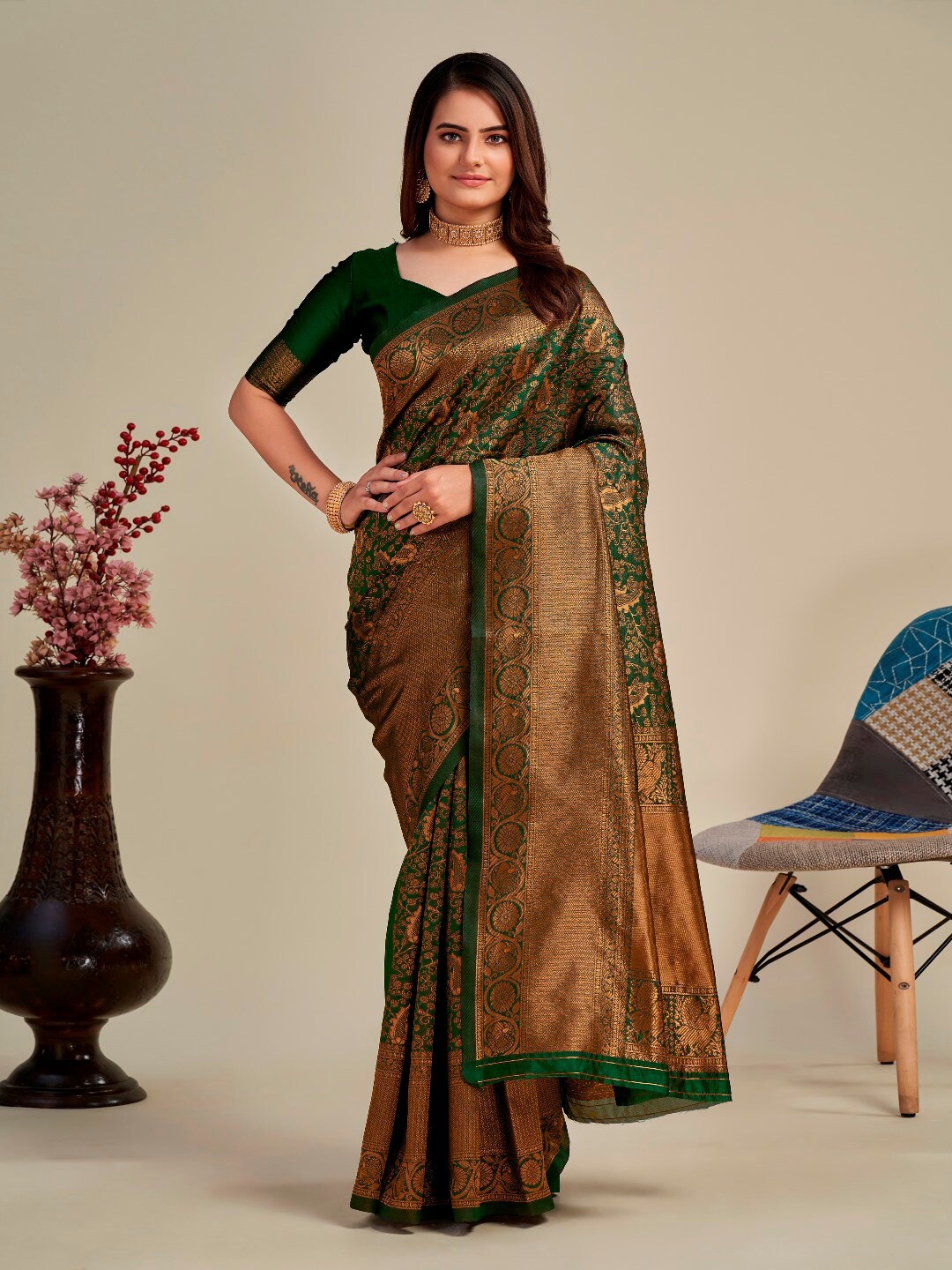 

AVANTIKA FASHION Ethnic Motifs Woven Design Zari Detailed Pure Silk Banarasi Saree, Green