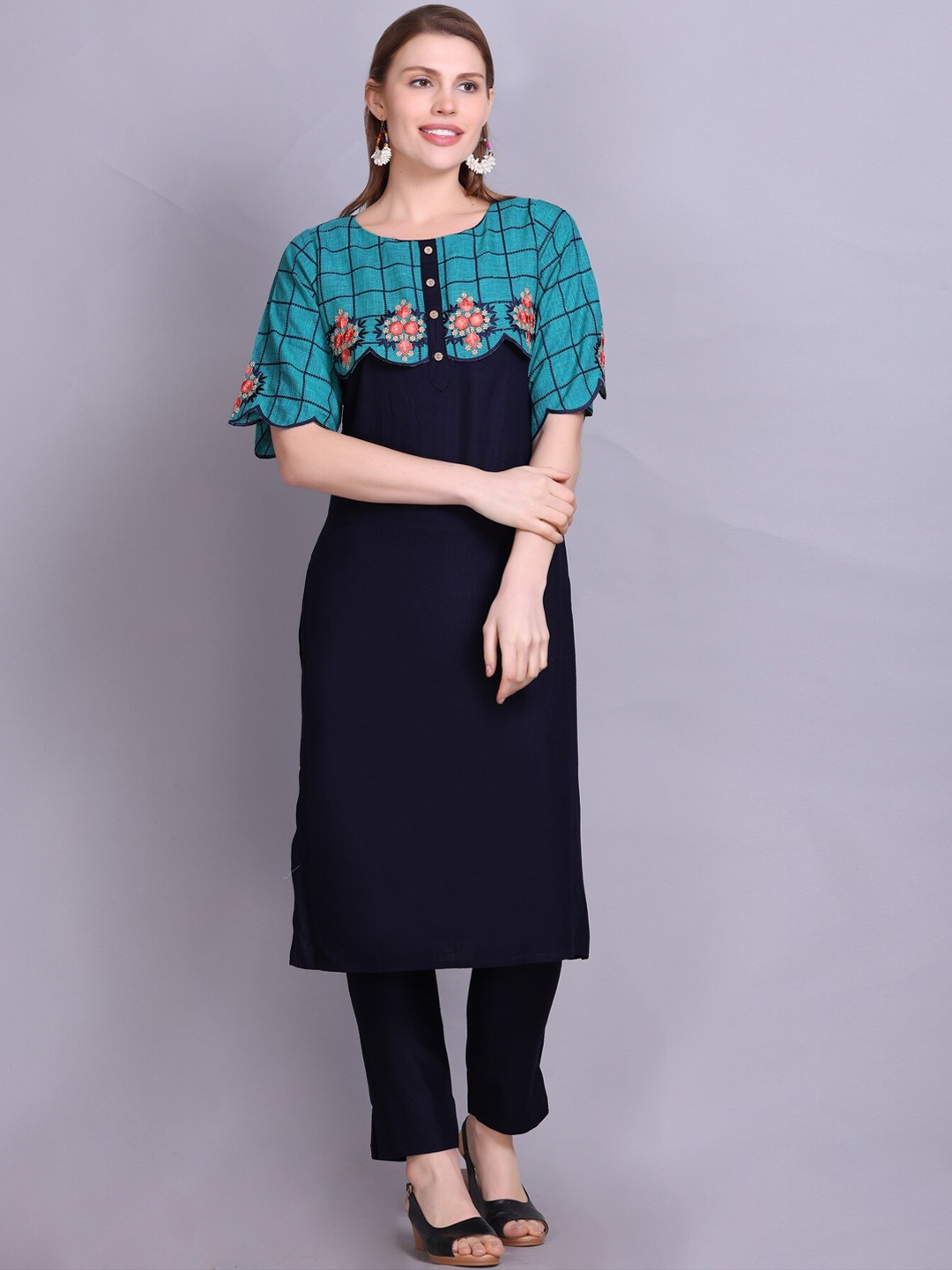 

Elthia Floral Embroidered Regular Pure Cotton Kurti with Palazzos, Navy blue