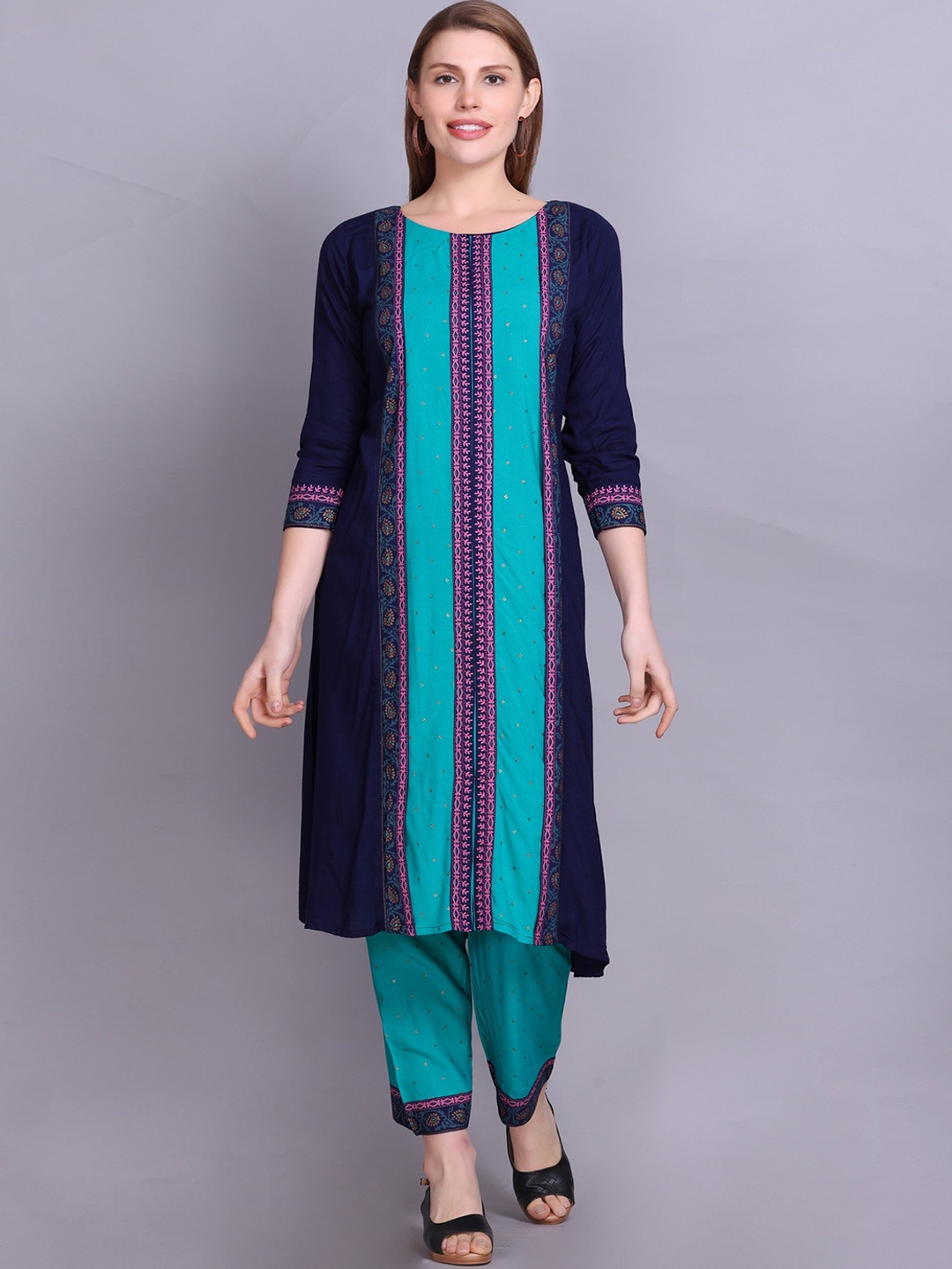 

Elthia Round Neck Ethnic Motif Printed Regular Pure Cotton Kurta with Trouser, Navy blue