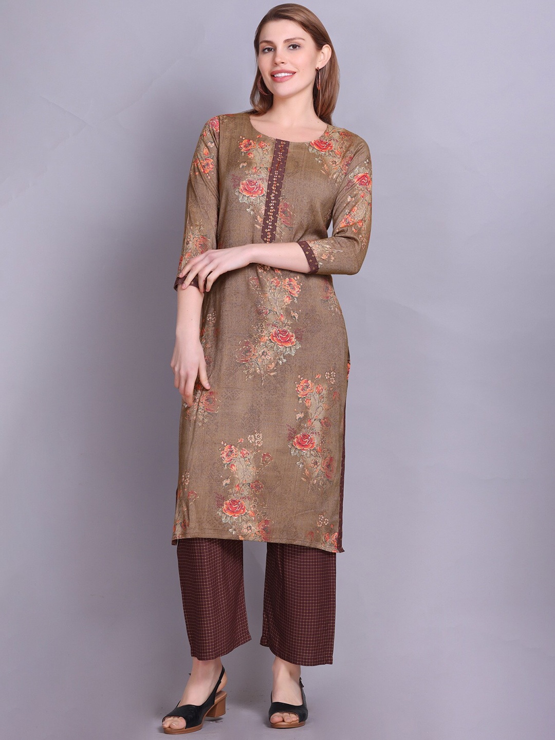 

Elthia Round Neck Floral Printed Regular Pure Cotton Kurta with Trousers, Brown