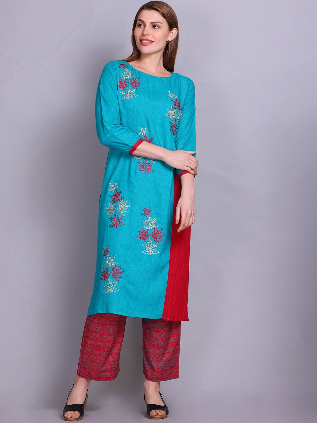 

Elthia Round Neck Floral Printed Regular Pure Cotton Kurta with Trousers, Red