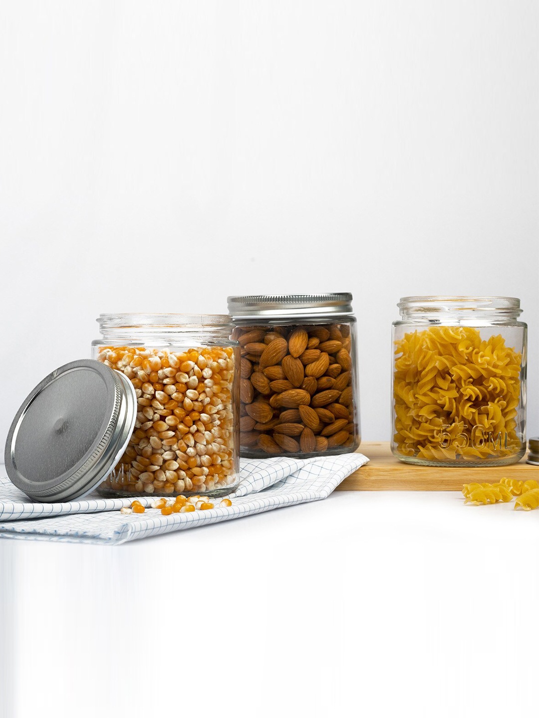 

Anko Transparent 3 Pieces Odour-Resistant Preserving Jars - 550 ml Each