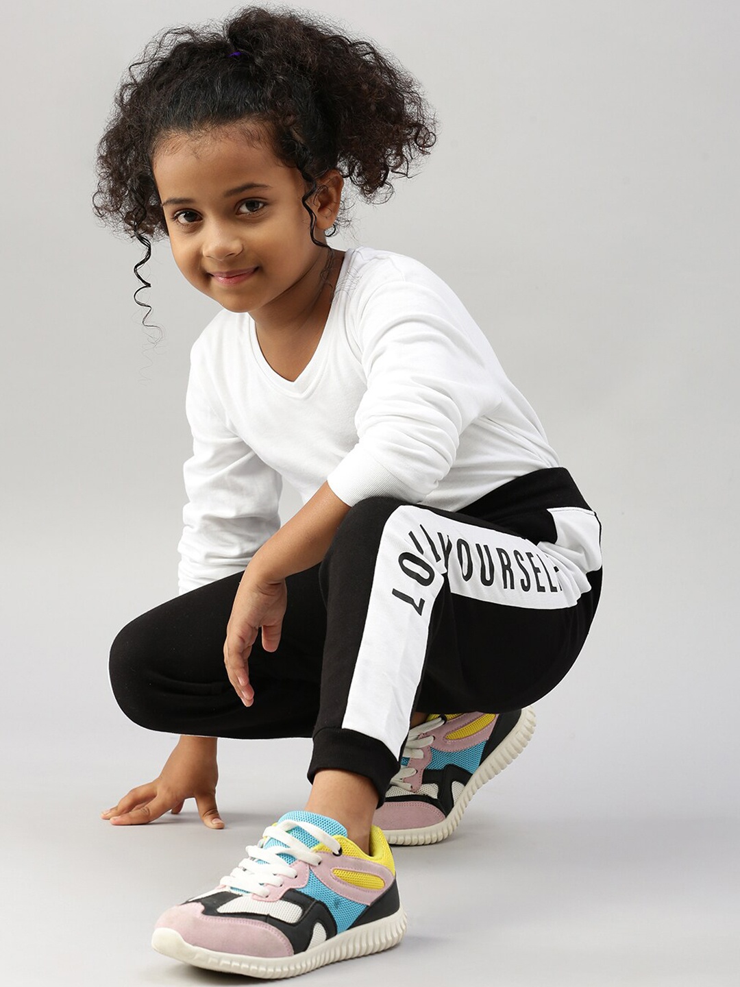 

PIPIN Girls Typography Printed Regular Fit Cotton Joggers, Black