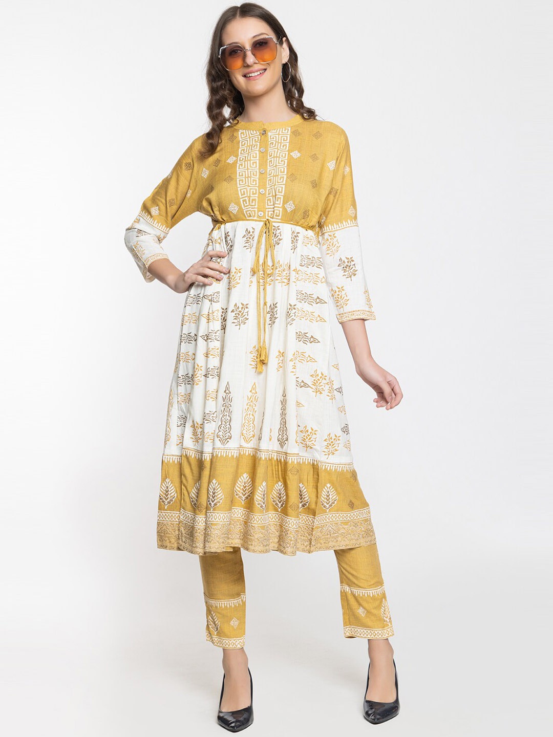 

Elthia Round Neck Ethnic Motifs Embroidered Regular Pure Cotton Kurta with Trousers, Yellow