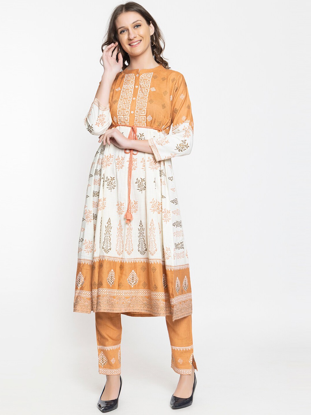 

Elthia Round Neck Ethnic Motifs Embroidered Regular Pure Cotton Kurta with Trousers, White