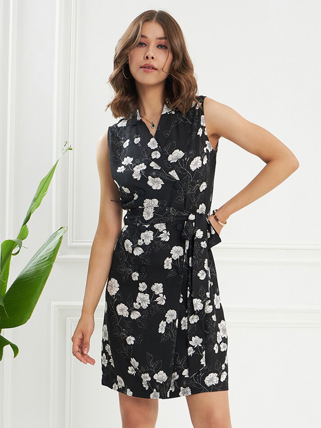 

KASSUALLY Floral Printed Fit & Flare Dress, Black