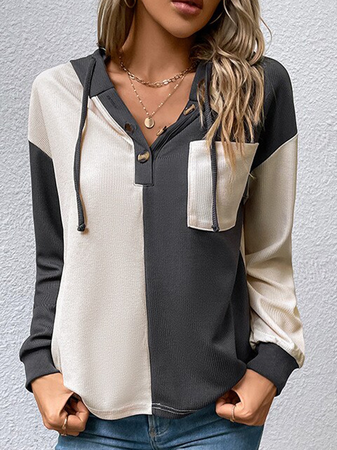 

StyleCast Grey Colourblocked V-Neck Top
