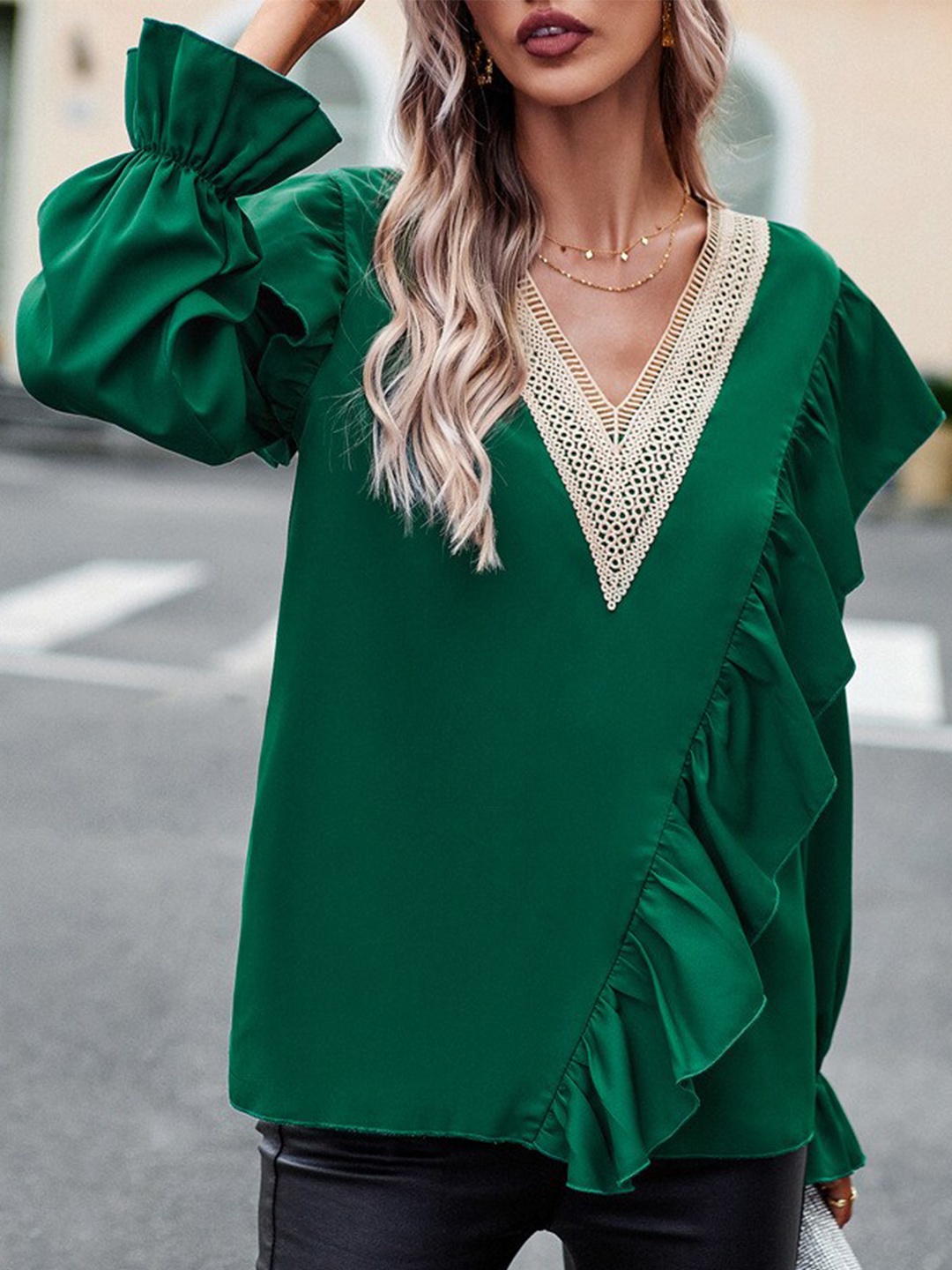 

BoStreet V-Neck Puff Sleeves Ruffles Top, Green