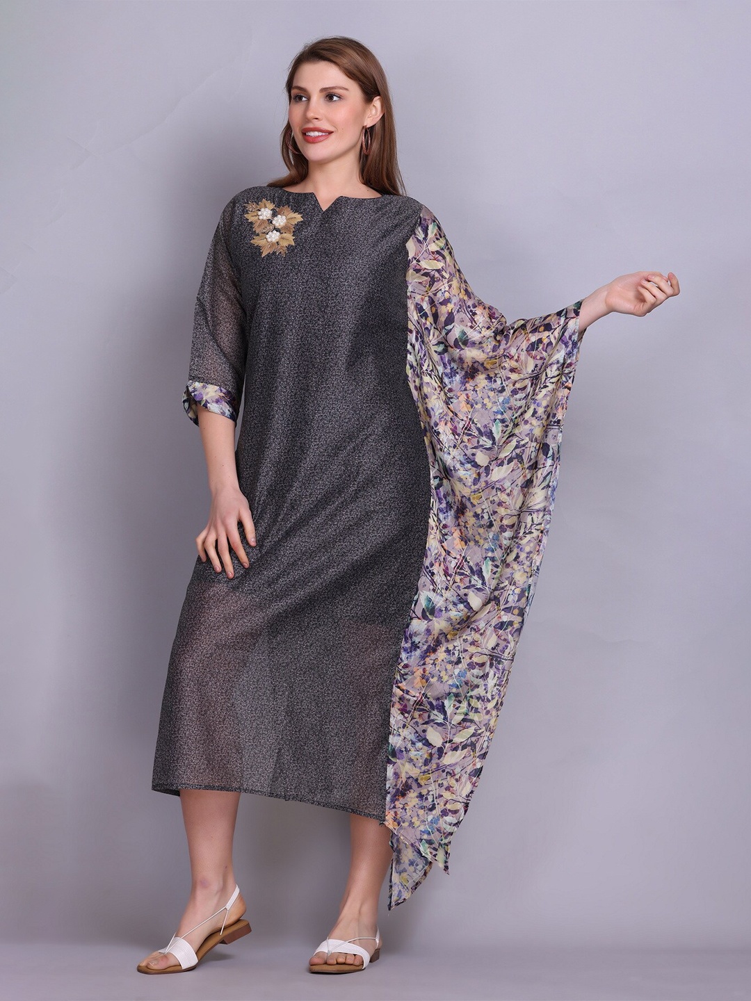 

Elthia Floral Printed Embellished Detailed Silk Kaftan Dress, Grey