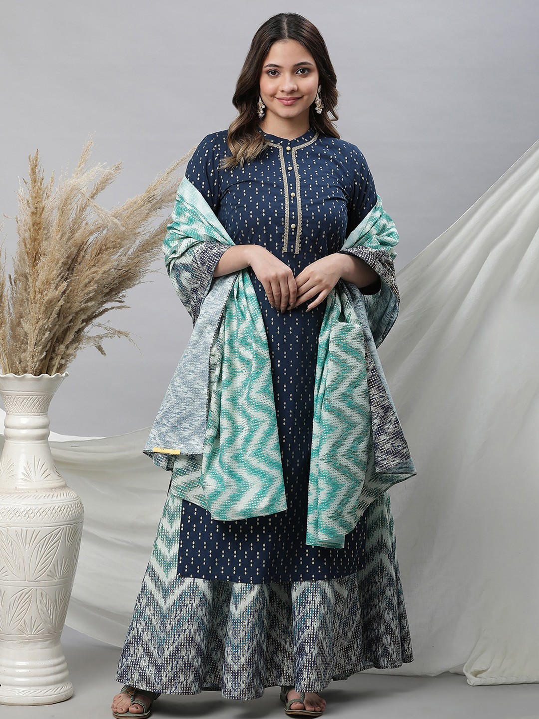 

AURELIA Chevron Printed Dupatta, Green