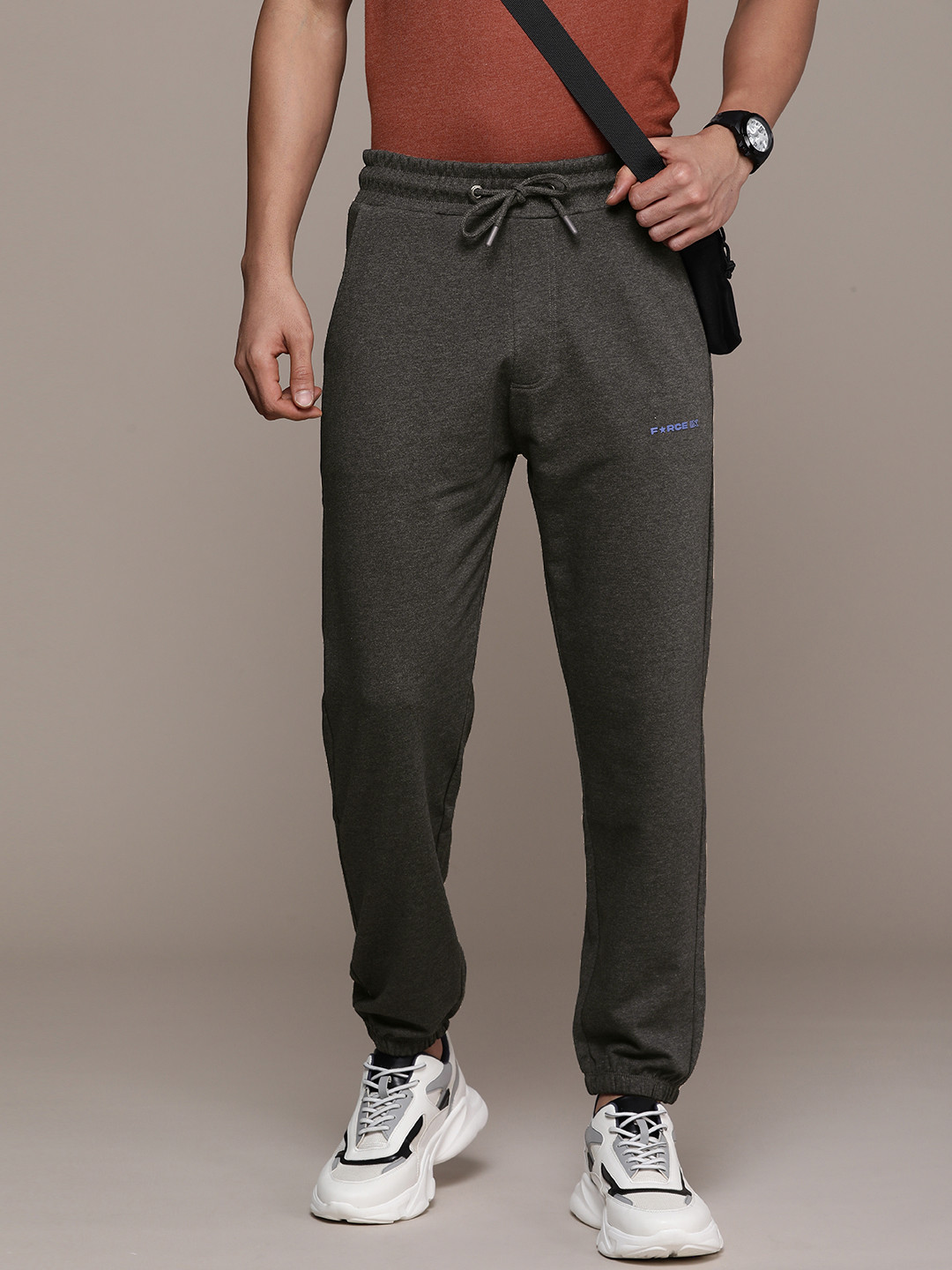 

FORCE IX Men Solid Regular Fit Joggers Track Pants, Grey melange