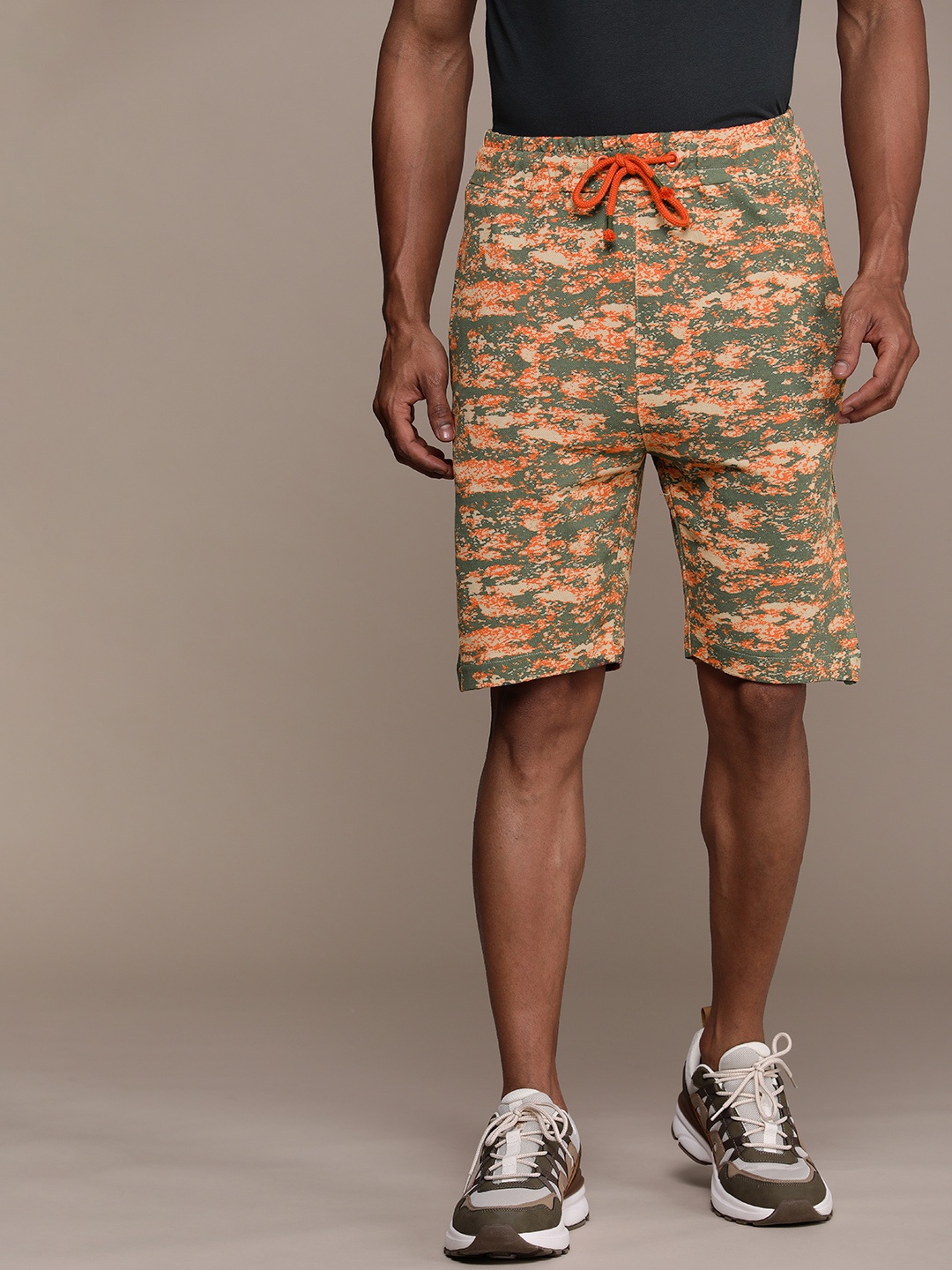 

FORCE IX Men Pure Cotton Camouflage Printed Shorts, Orange