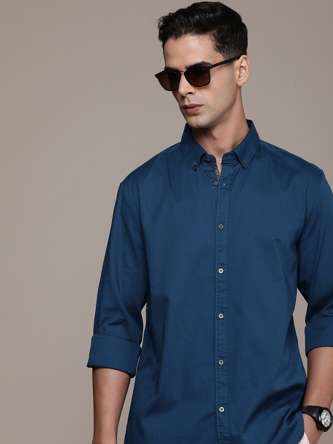 

FORCE IX Solid Button-Down Collar Regular Fit Casual Shirt, Blue