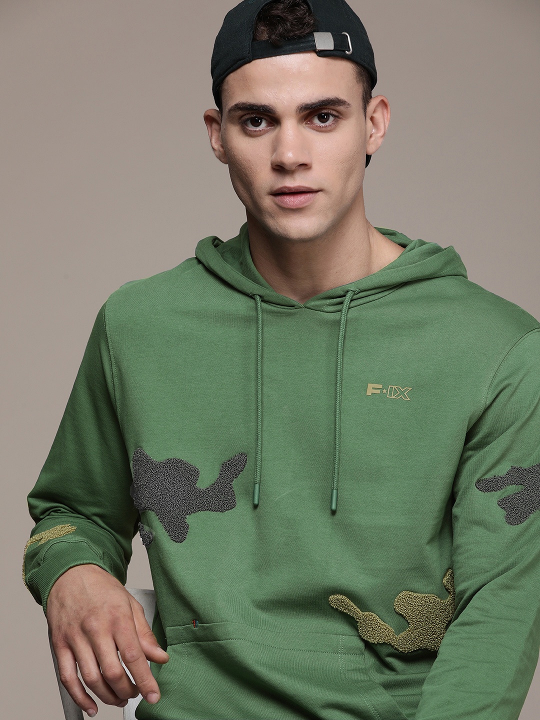 

FORCE IX Pure Cotton Self Design Hooded Sweatshirt, Green