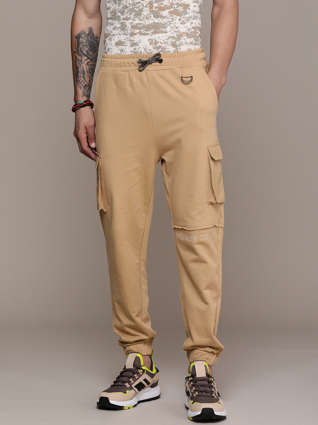 

Force IX Men Mid-Rise Pure Cotton Joggers, Beige