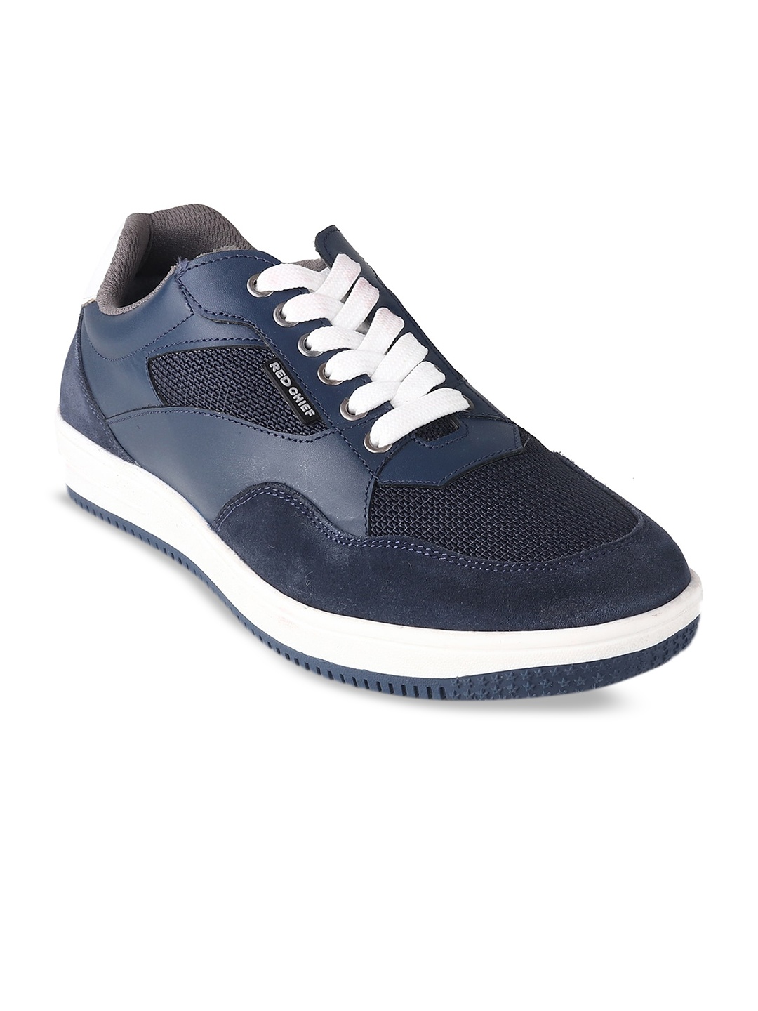 

Red Chief Men Textured Leather Padded Insole Contrast Sole Sneakers, Navy blue