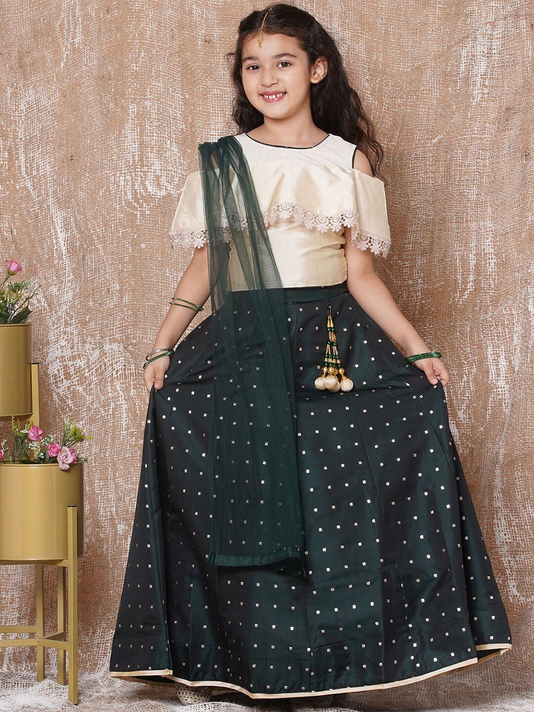 

Aj DEZInES Girls Ready to Wear Printed Lehenga & Blouse With Dupatta, Green