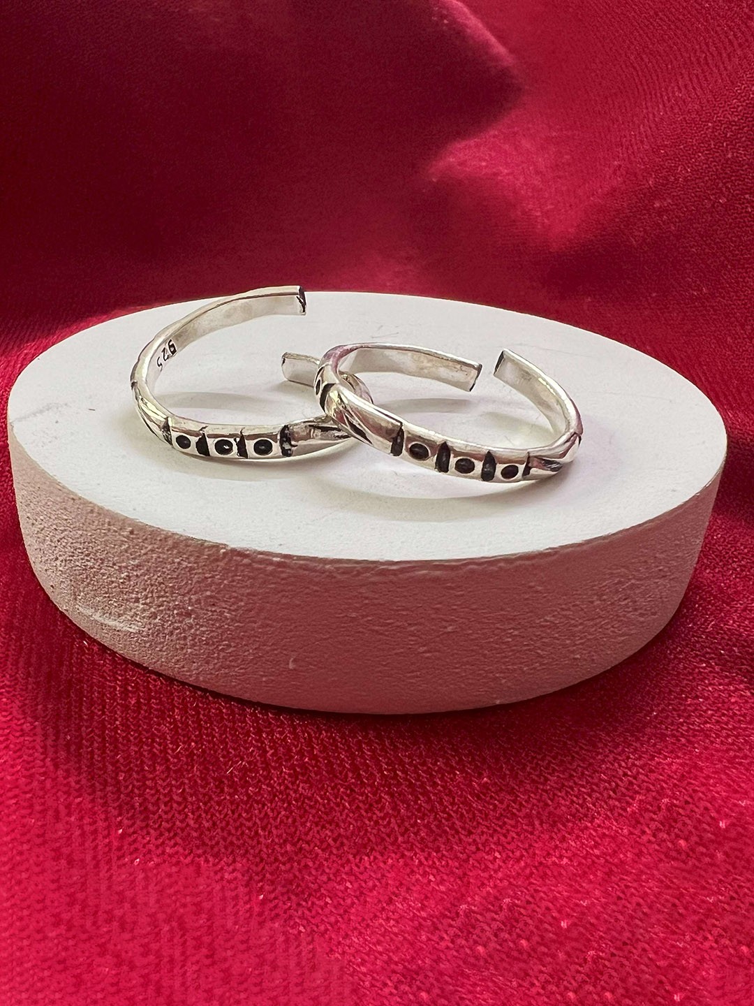 

Arte Jewels 925 Sterling Silver-Plated Oxidised Toe Rings