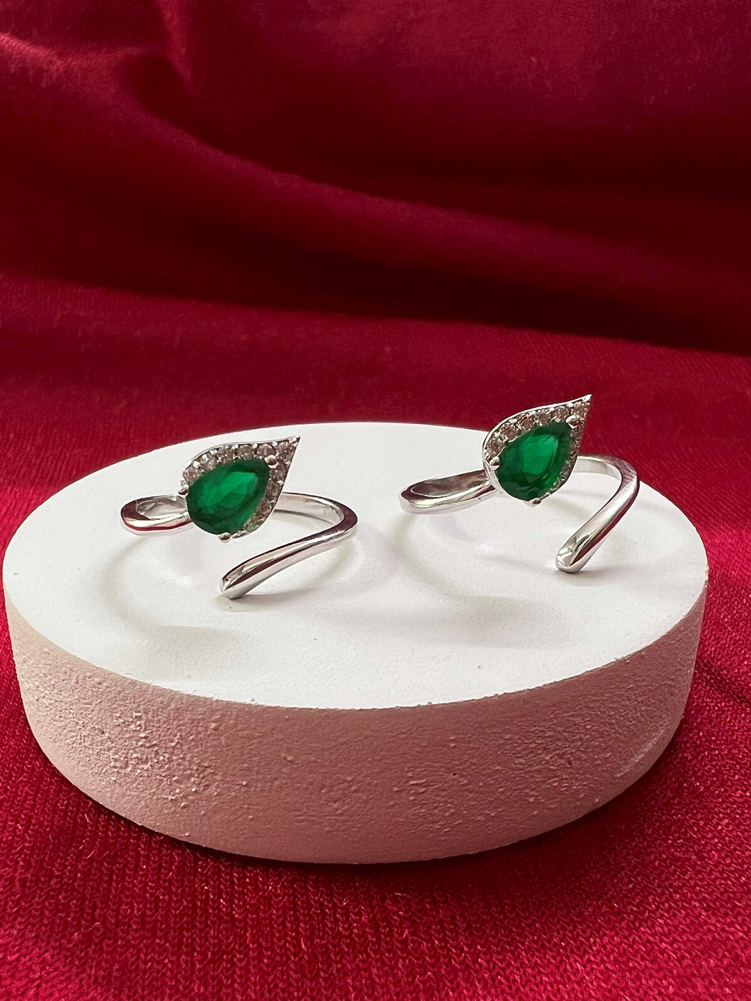 

Arte Jewels Set Of 2 925 Sterling Silver-Toned Stone Studded Adjustable Toe Rings