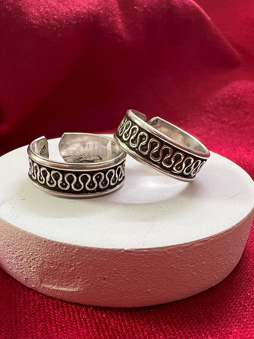 

Arte Jewels Set of 2 925 Sterling Silver Oxidised Toe Ring