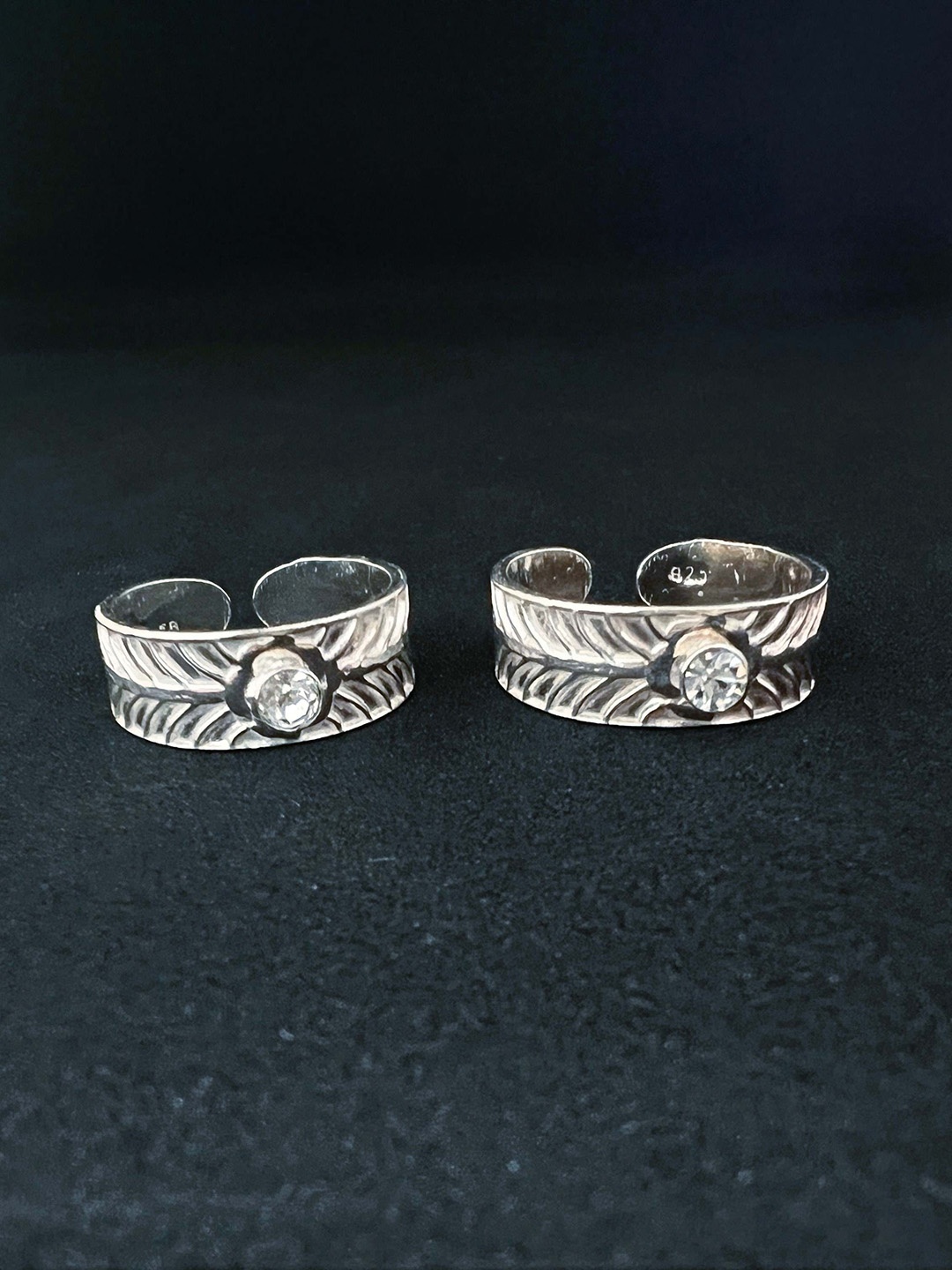 

Arte Jewels Silver-Plated 925 Sterling Stone Studded Adjustable Toe Rings