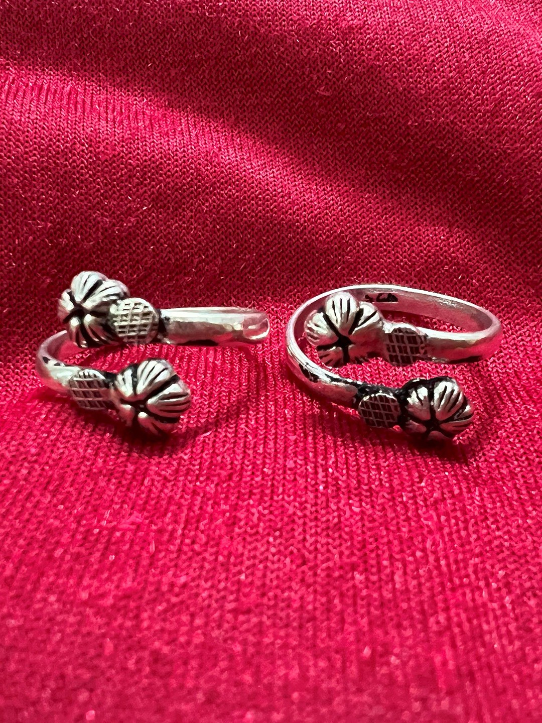 

Arte Jewels Set Of 2 925 Sterling Silver-Toned Adjustable Toe Rings