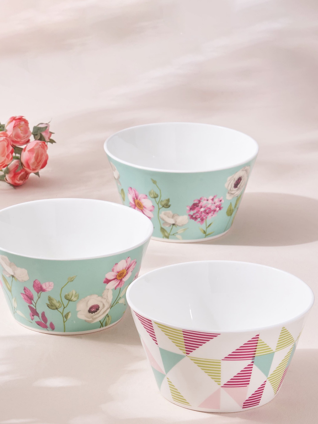 

Home Centre White & Teal-Blue 3 Pieces Printed Ceramic Bowls 470ml Each