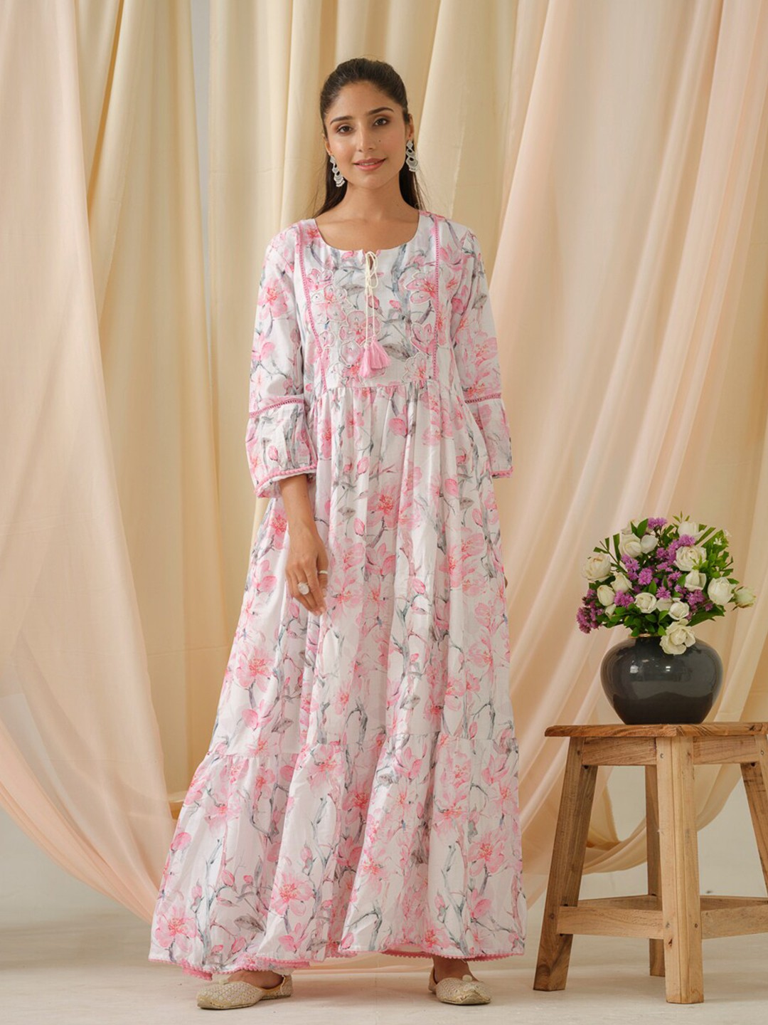 

Ishin White Floral Print Linen Maxi Ethnic Dress