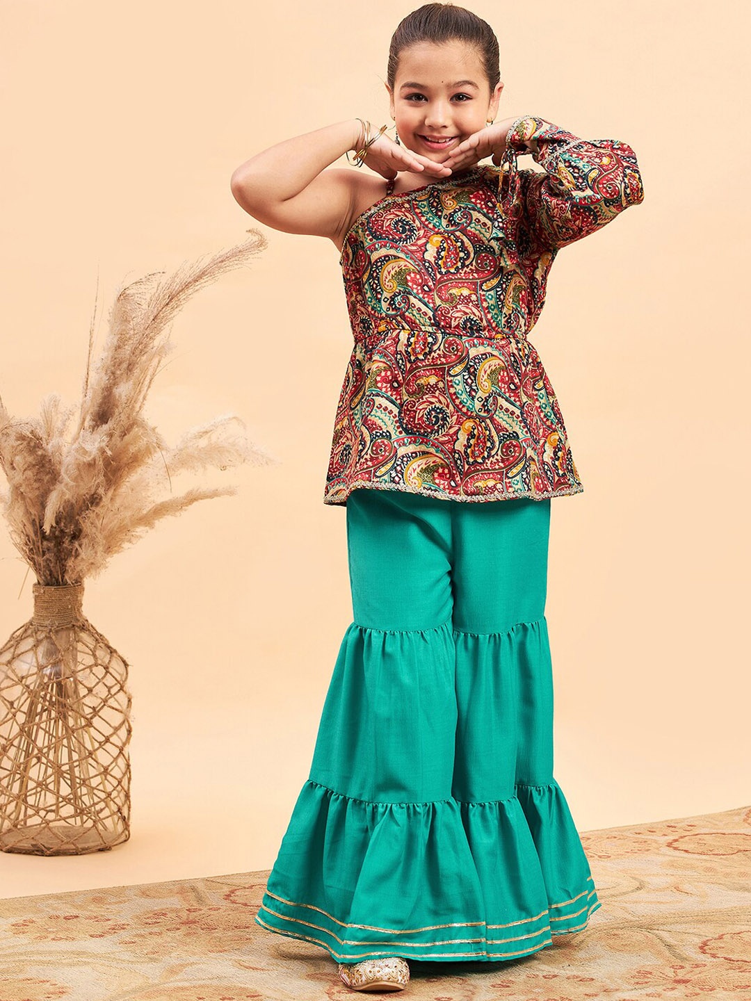 

Stylo Bug Girls Paisley Printed One Shoulder A-Line Kurti With Sharara, Green