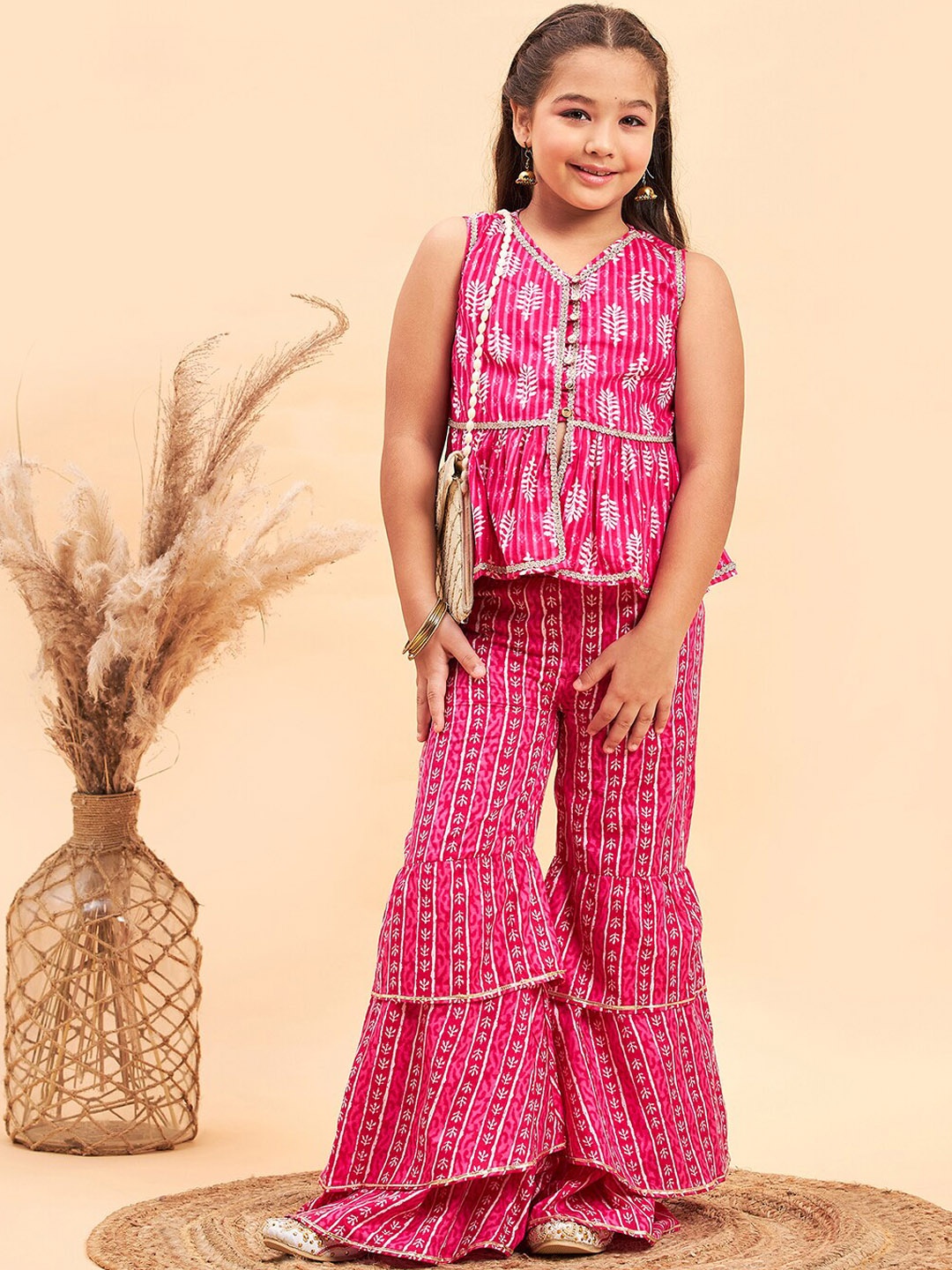 

Stylo Bug Girls Ethnic Motifs Printed Regular Kurti With Sharara, Pink