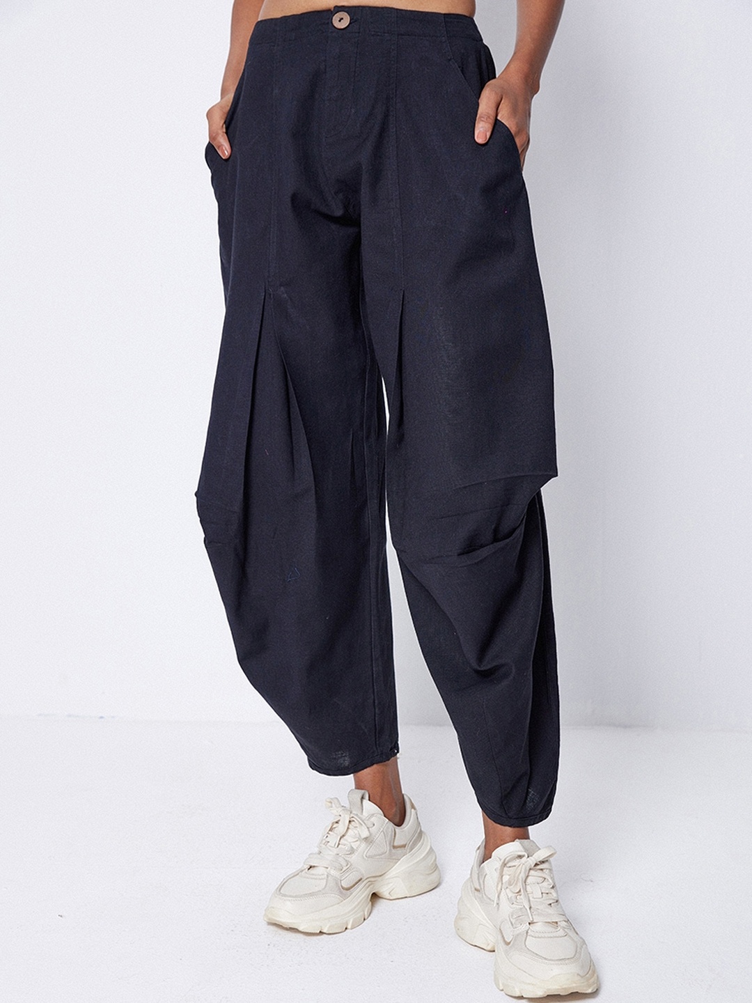

Ancestry Women High-Rise Cotton Dhoti Trousers, Black