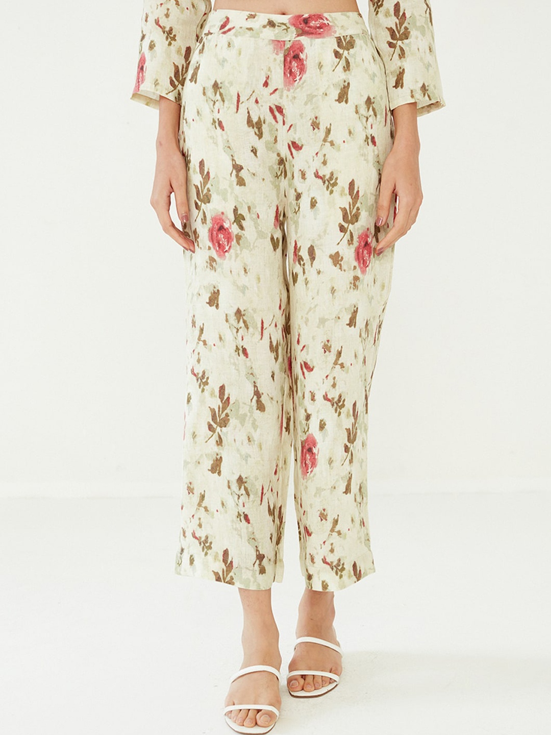 

Ancestry Women Floral Printed Straight Fit Trousers, Green