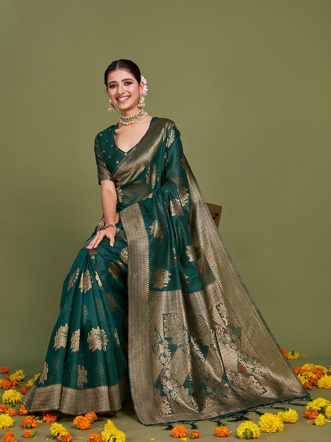 

Sangria Ethnic Motifs Woven Design Linen Blend Saree, Green