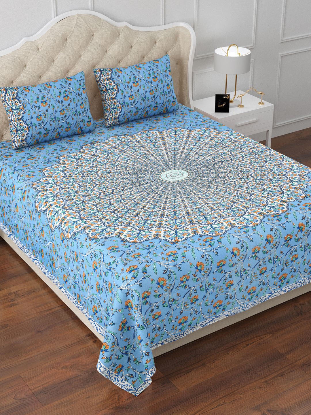 

Aapno Rajasthan Blue & White Floral Cotton 144 TC King Bedsheet With 2 Pillow Covers