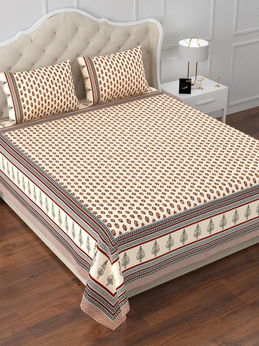 

Aapno Rajasthan Cream-Coloured Printed Cotton 144 TC King Bedsheet With 2 Pillow Covers