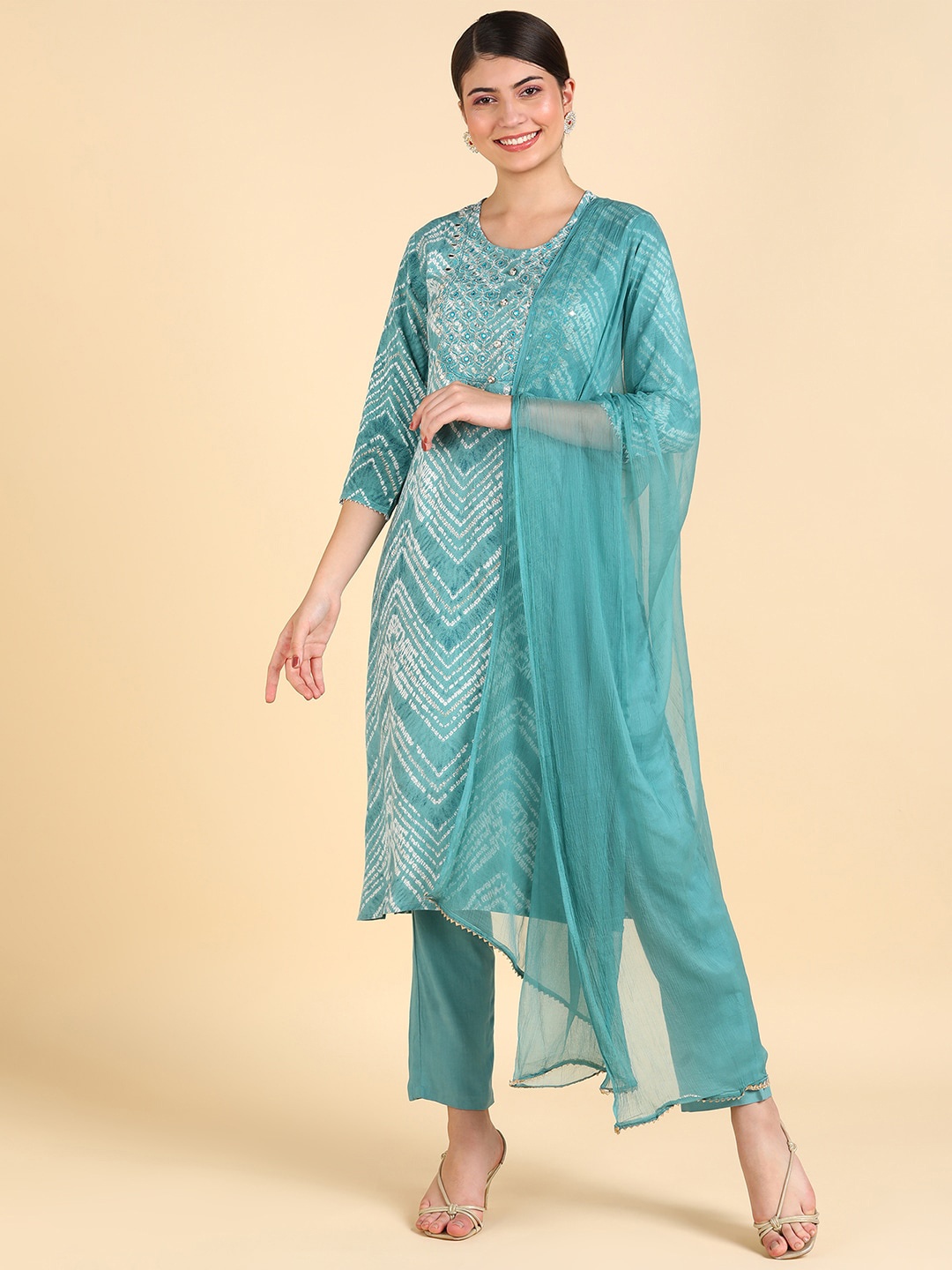 

Maaesa Printed Regular Kurta with Trousers & Dupatta, Green