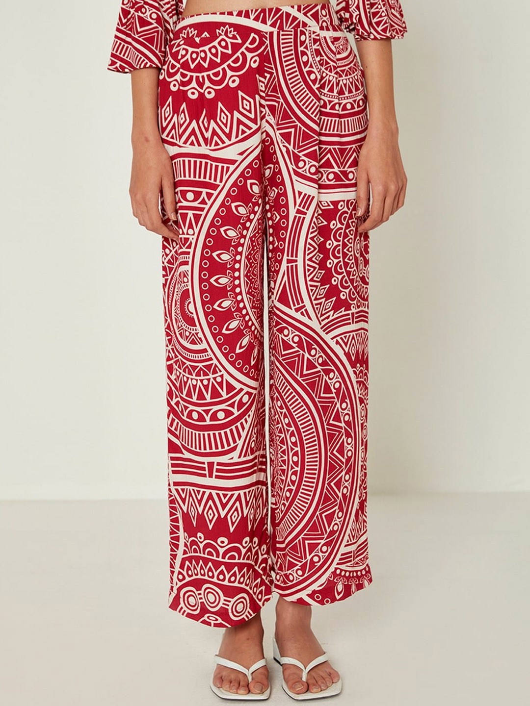 

Ancestry Printed Top and Trousers, Red