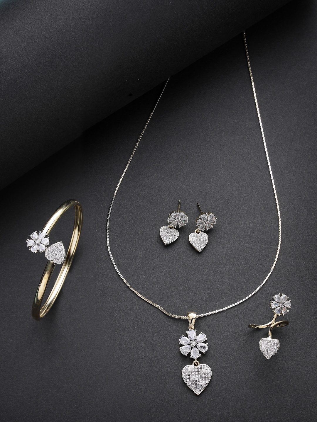 

DressBerry Gold-Plated CZ-Studded Heart Drop Details Jewellery Set