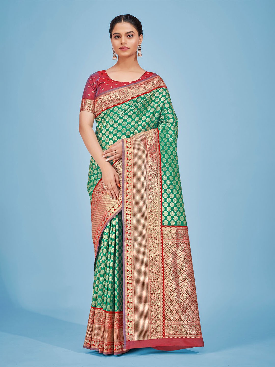 

MONJOLIKA FASHION Woven Design Zari Silk Blend Kanjeevaram Saree, Sea green