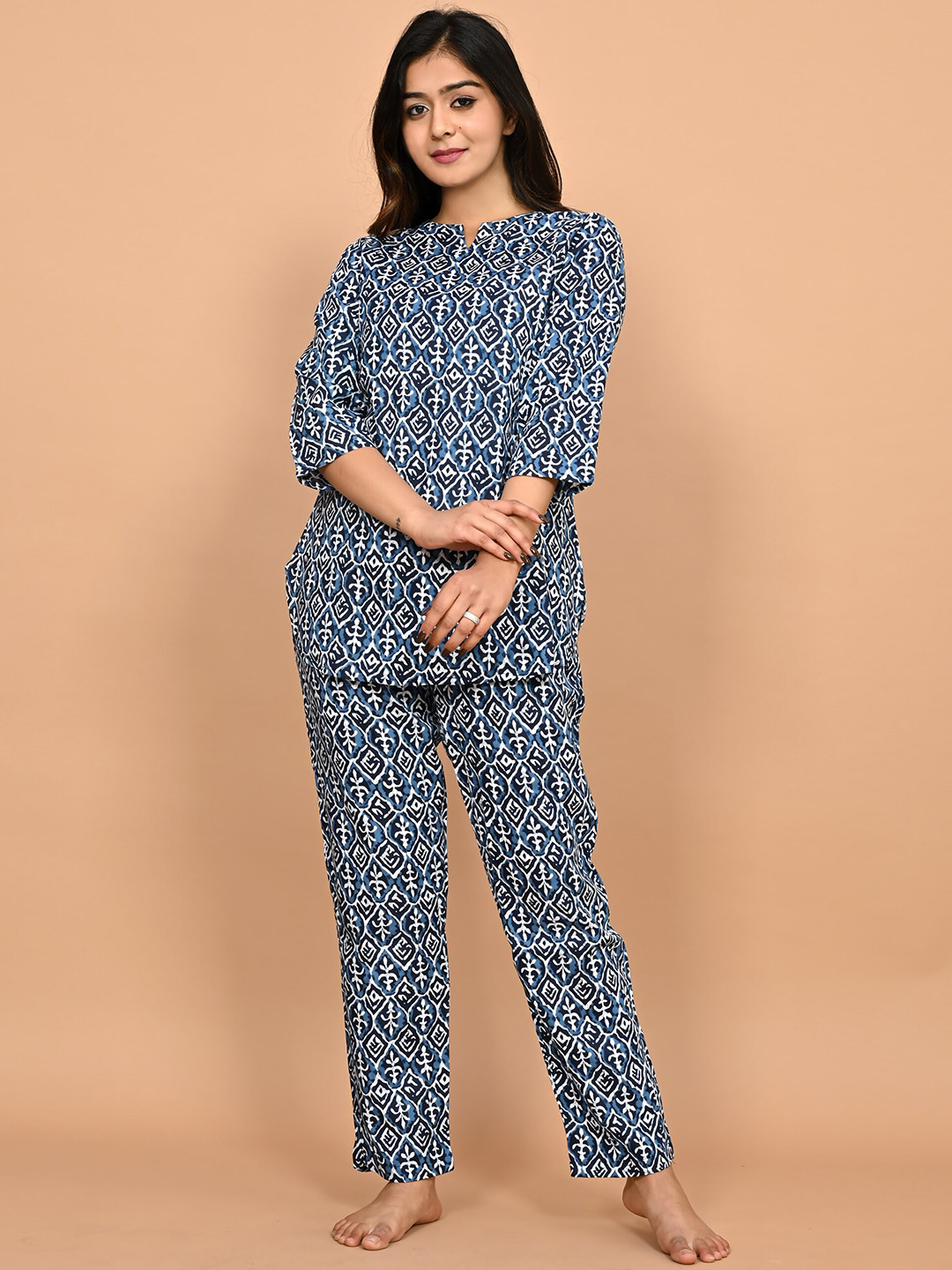 

TREND ME Women Ethnic Motifs Printed Night suit, Blue