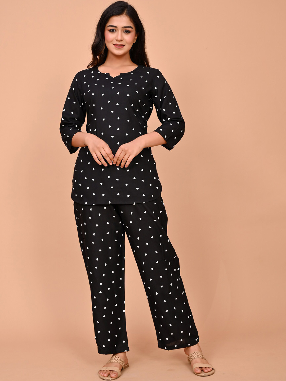 

TREND ME Women Printed Night suit, Black