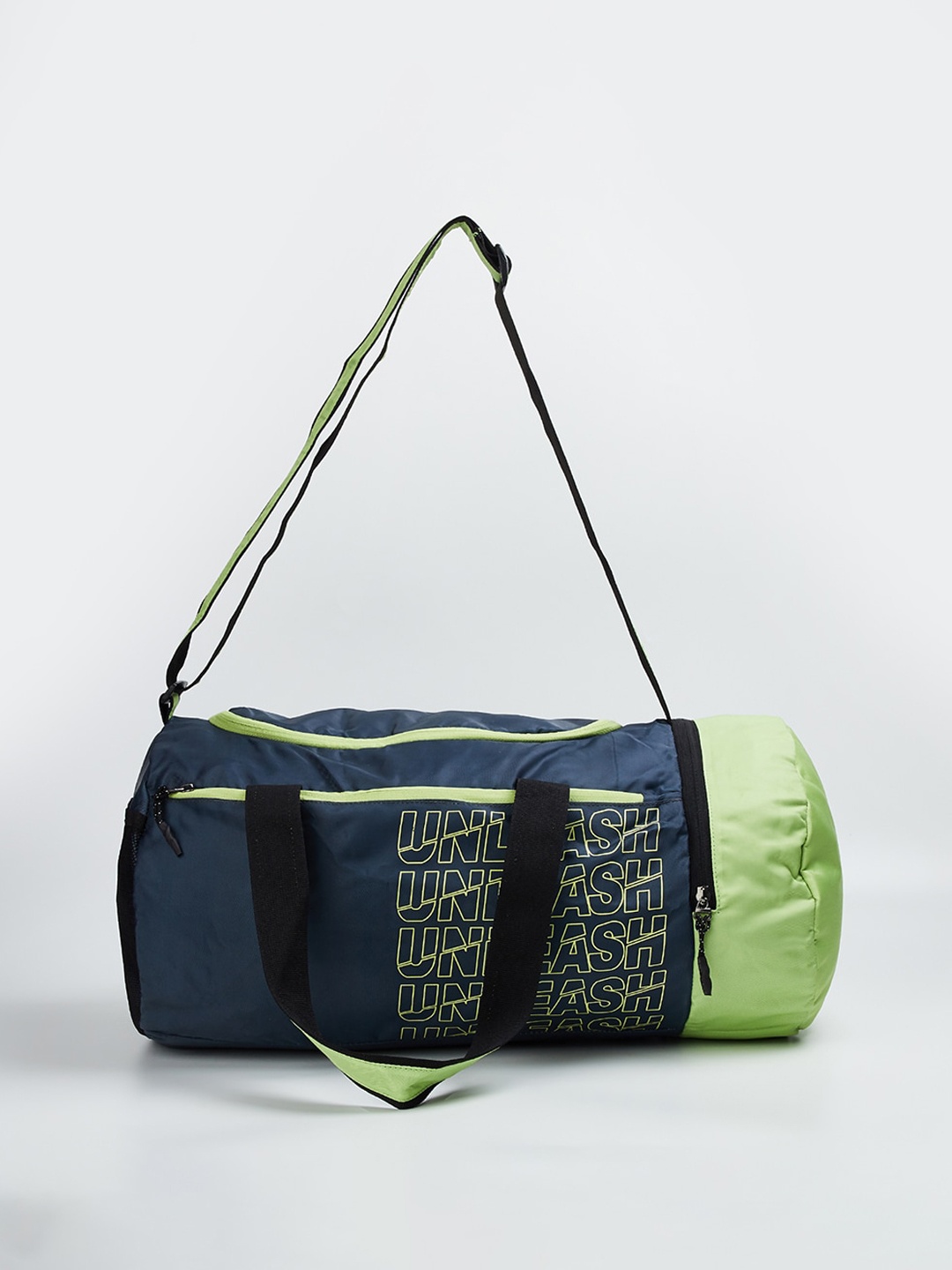 

max Printed Small Gym Duffel Bag, Grey