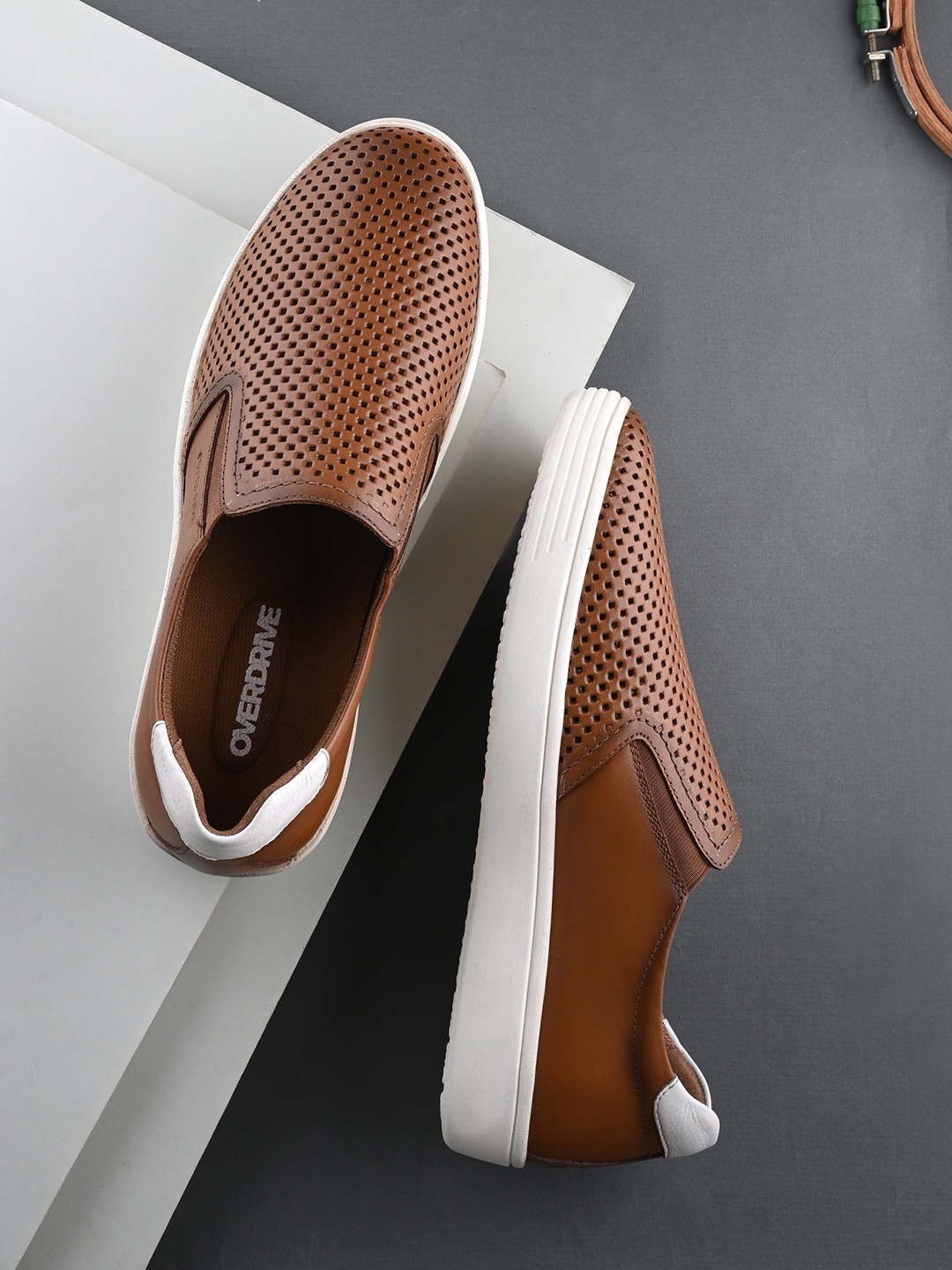 

Overdrive Men Textured Leather Lightweight Slip-On Sneakers, Brown