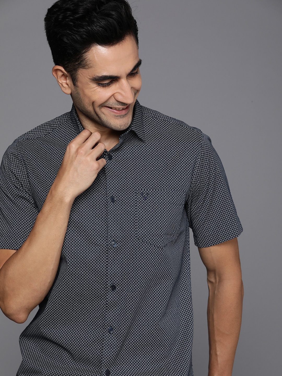 

Allen Solly Classic Printed Pure Cotton Casual Shirt, Navy blue