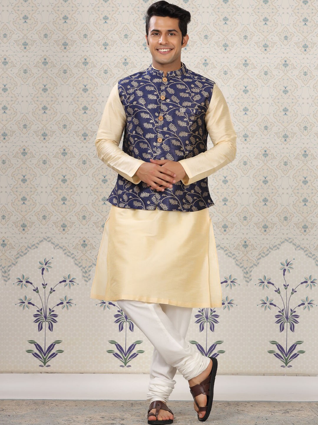 

Ode by House of Pataudi Woven Design Nehru Jacket, Navy blue
