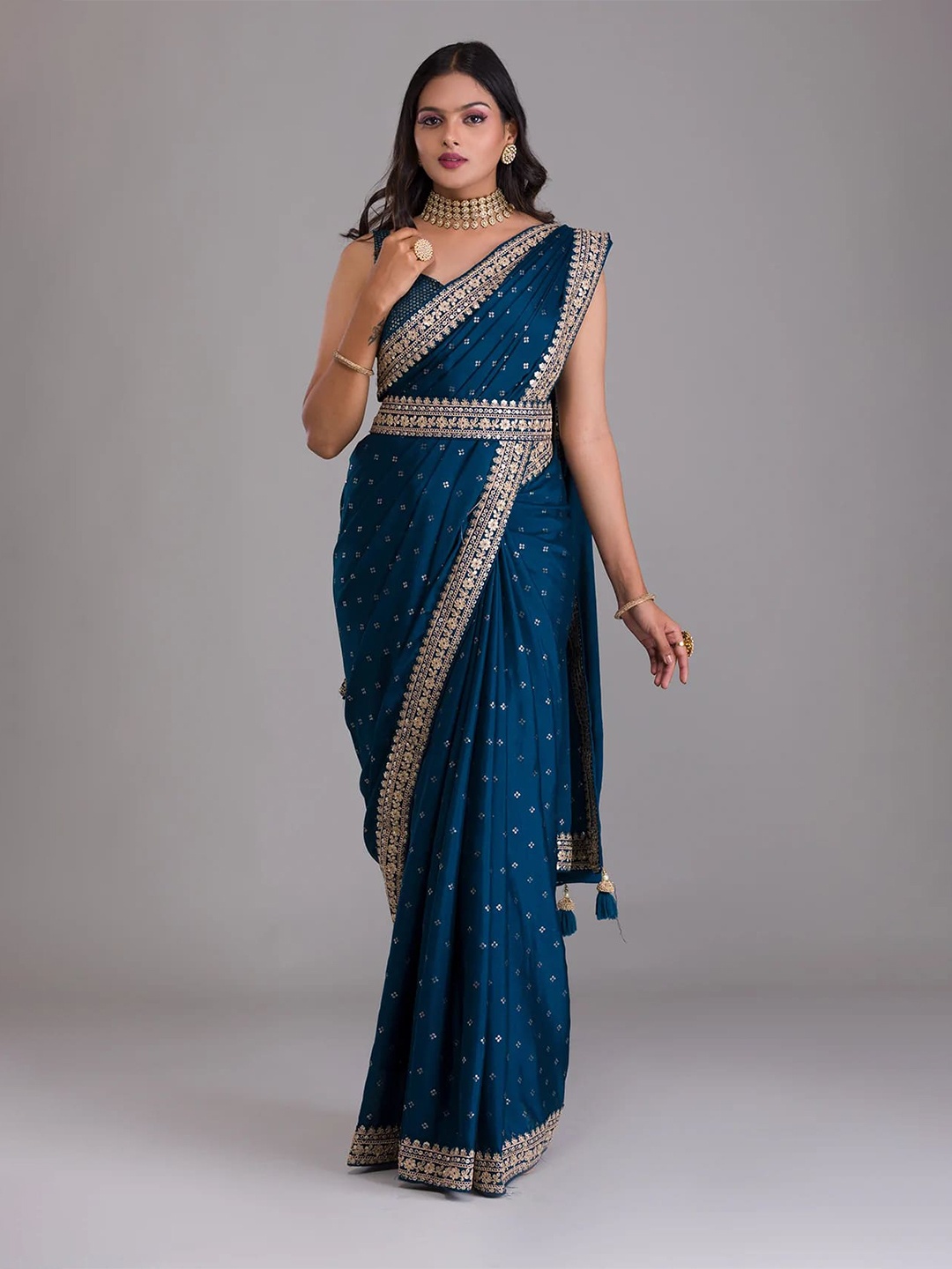 

Fusionic Ethnic Motifs Embroidered Belted Saree, Blue