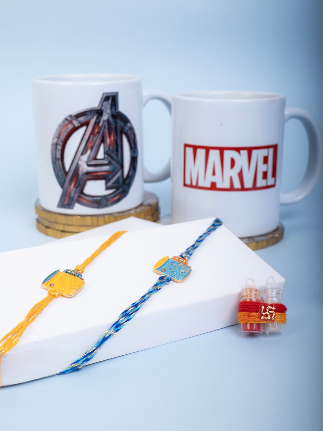 

PANASH Boys Set Of 2 Thread Rakhis With 2 Mugs, Yellow