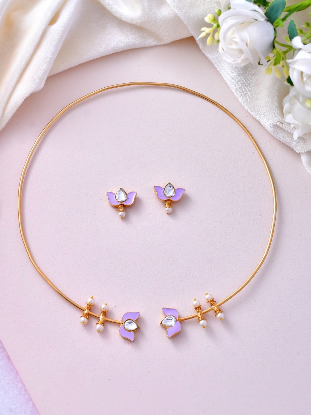 

Ishhaara Brass-Plated Lotus Motif Open Type Necklace & Earrings Set, Gold