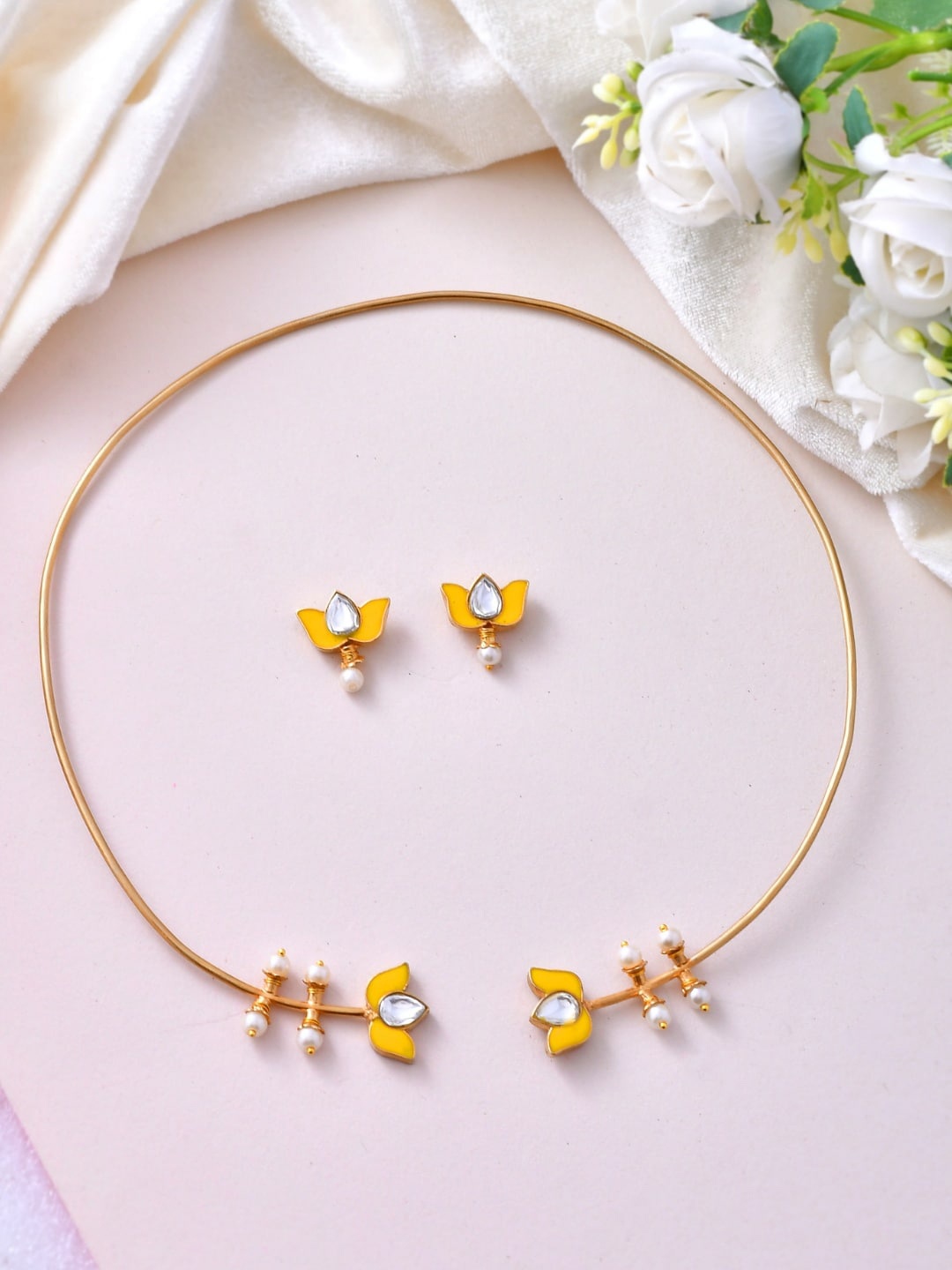 

Ishhaara Brass-Plated Lotus Motif Open Type Necklace & Earrings Set, Gold